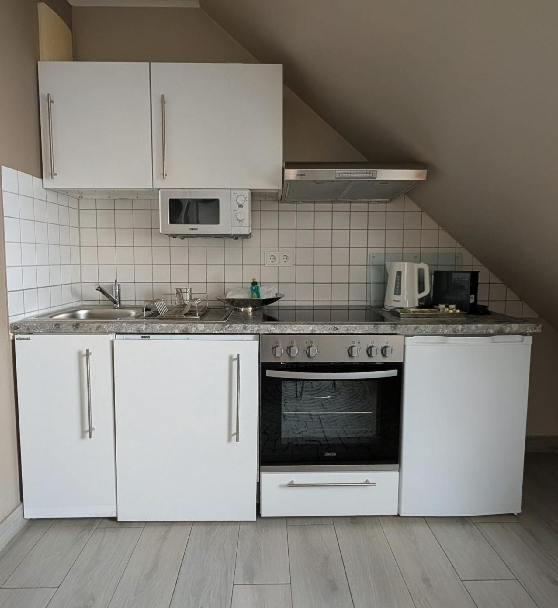 2-Zimmer Apartment Standard Dach